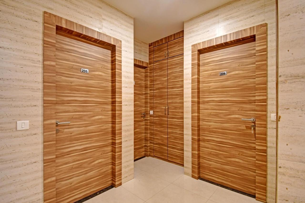 Salt Lake City Super Townhouse Hotel All In One Near City Centre Salt Lake מראה חיצוני תמונה