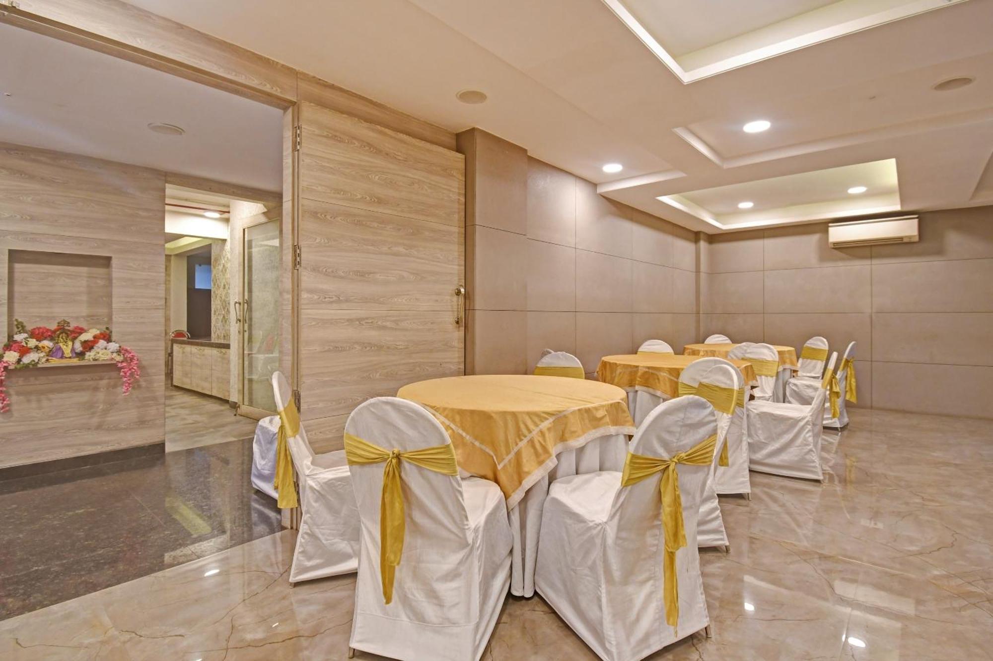 Salt Lake City Super Townhouse Hotel All In One Near City Centre Salt Lake מראה חיצוני תמונה