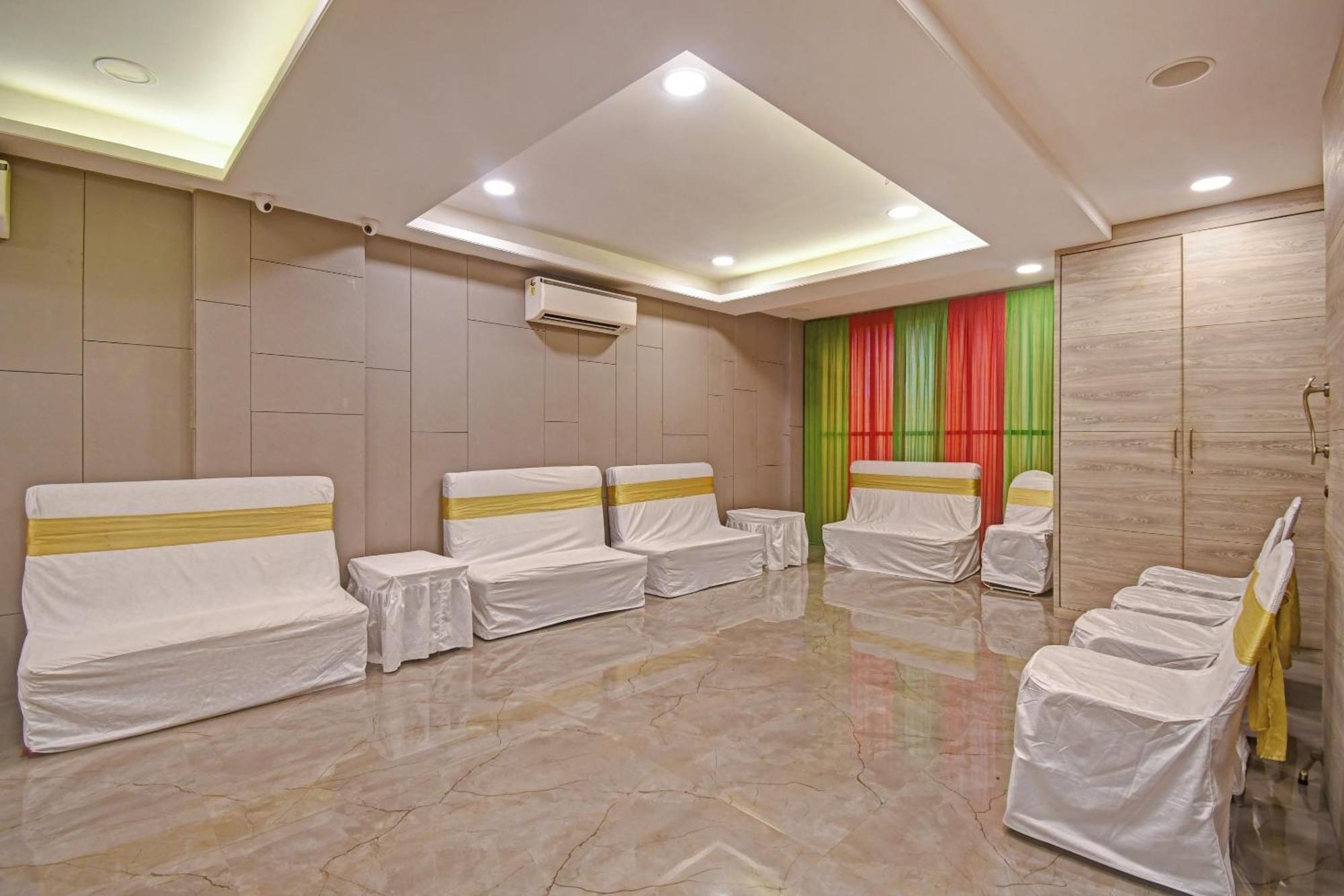 Salt Lake City Super Townhouse Hotel All In One Near City Centre Salt Lake מראה חיצוני תמונה